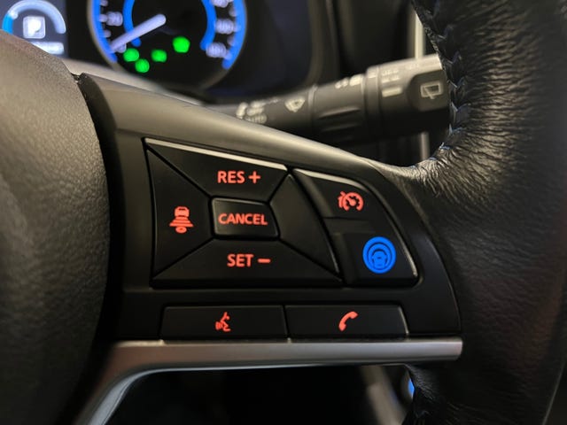 2018 NISSAN LEAF - 37