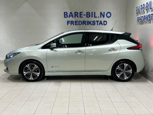 SJNFAAZE1U0002992 2018 NISSAN LEAF-2