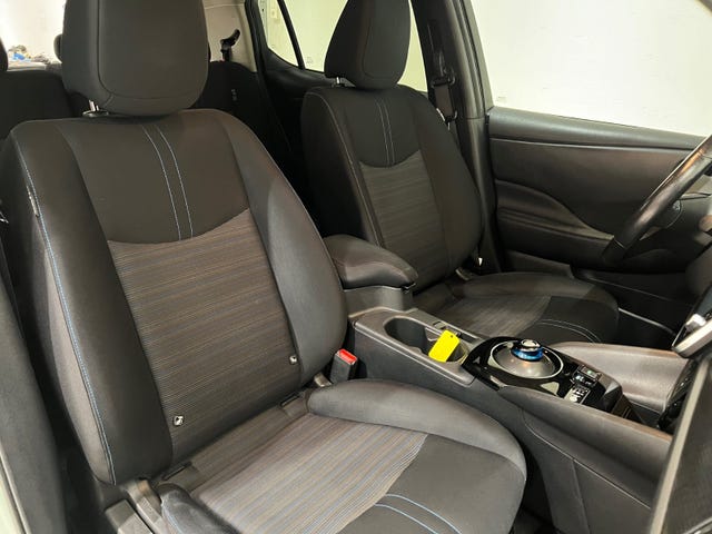 2018 NISSAN LEAF - 21