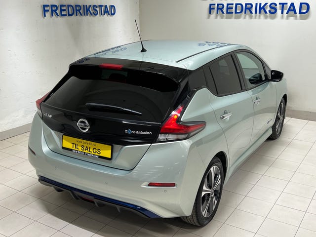 2018 NISSAN LEAF - 9