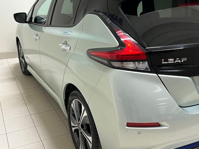 2018 NISSAN LEAF - 13
