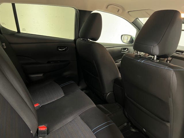 2018 NISSAN LEAF - 15