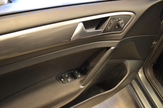 2018 VOLKSWAGEN GOLF - 15