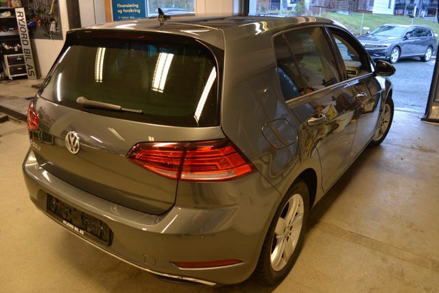 2018 VOLKSWAGEN GOLF - 8