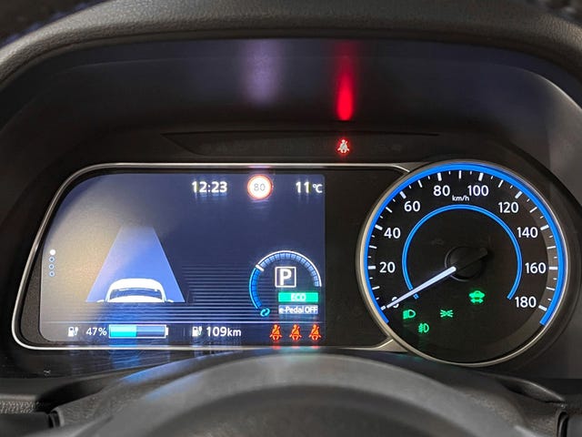 2018 NISSAN LEAF - 9