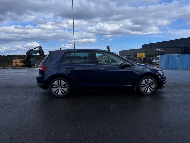 2015 VOLKSWAGEN GOLF - 8