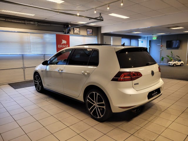 2015 VOLKSWAGEN GOLF - 9