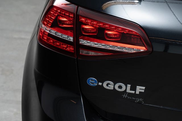 2015 VOLKSWAGEN GOLF - 15