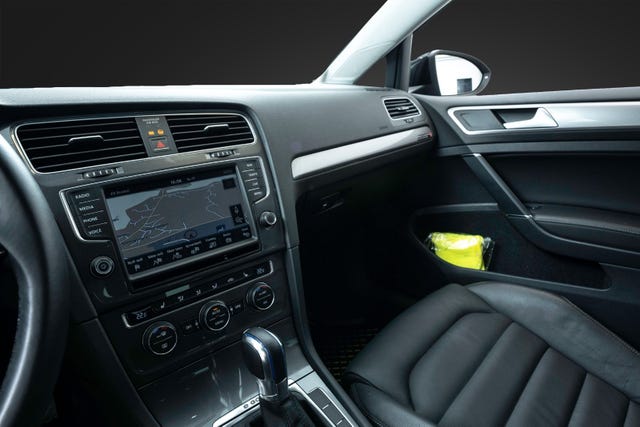 2015 VOLKSWAGEN GOLF - 9