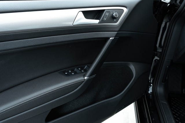 2015 VOLKSWAGEN GOLF - 17