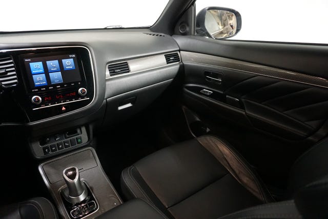 2020 MITSUBISHI OUTLANDER - 9
