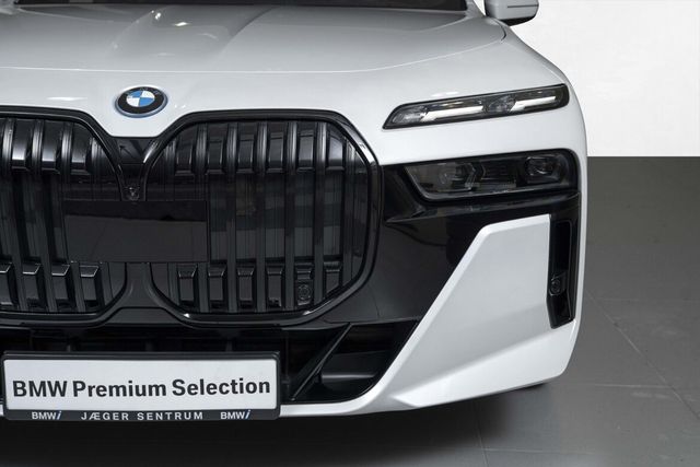 2023 BMW I7 - 6