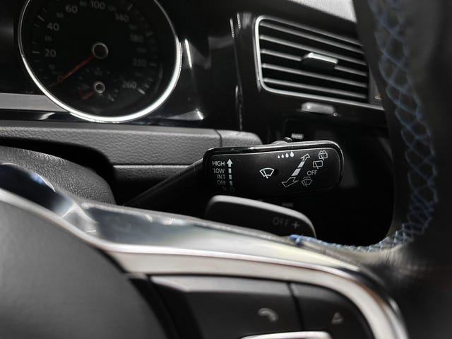 2018 VOLKSWAGEN GOLF - 29