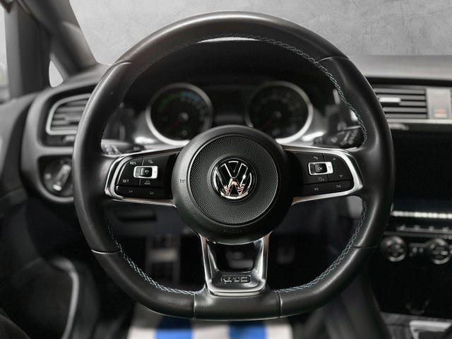 2018 VOLKSWAGEN GOLF - 27