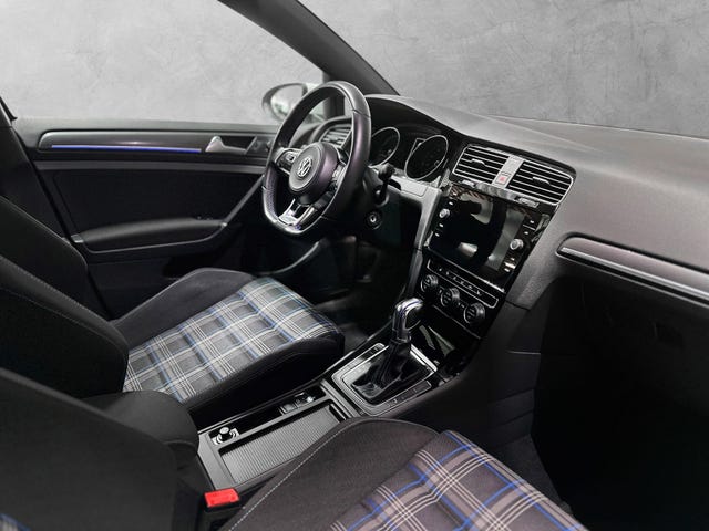 2018 VOLKSWAGEN GOLF - 15
