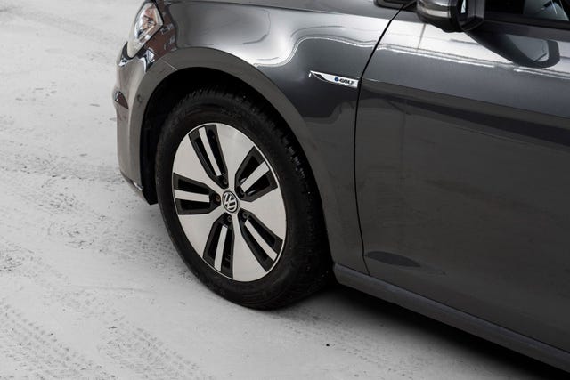 2018 VOLKSWAGEN GOLF - 11