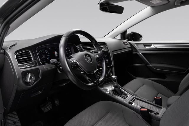 2018 VOLKSWAGEN GOLF - 14
