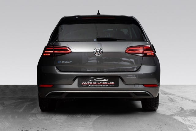 WVWZZZAUZJW908272 2018 VOLKSWAGEN GOLF-5