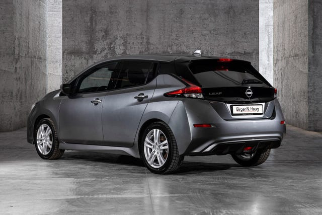 2022 NISSAN LEAF - 8