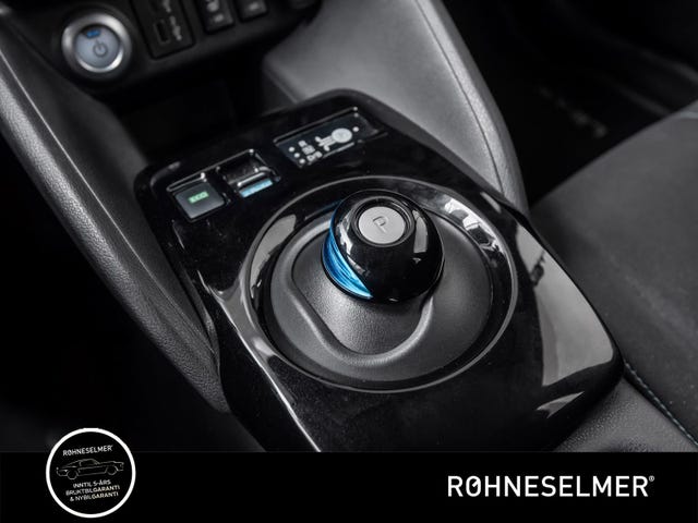 2021 NISSAN LEAF - 18