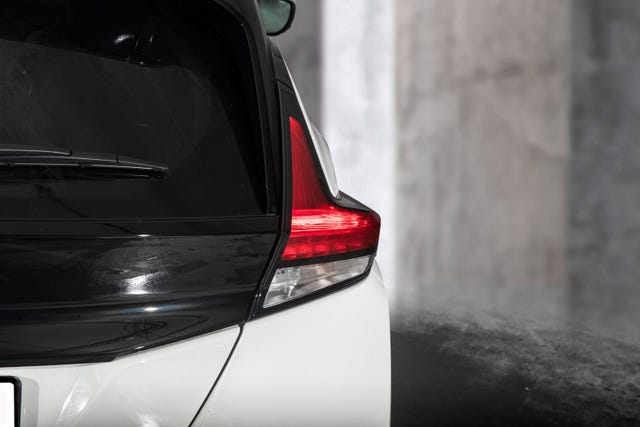 2022 NISSAN LEAF - 7