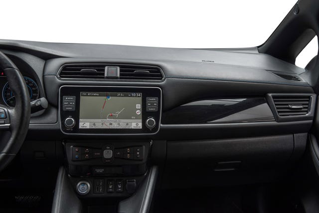 2022 NISSAN LEAF - 20