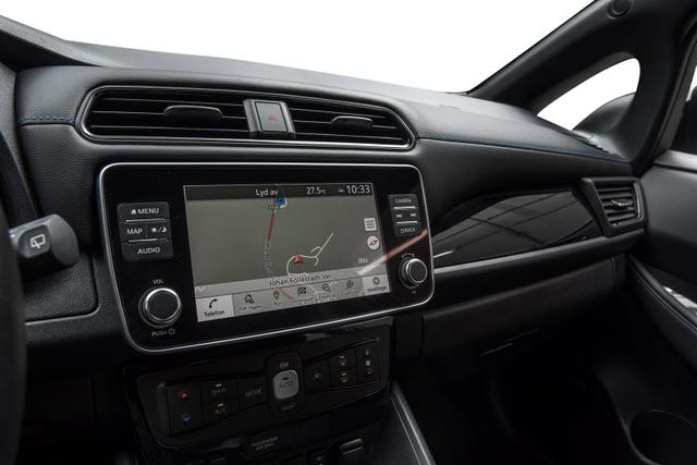 2022 NISSAN LEAF - 19