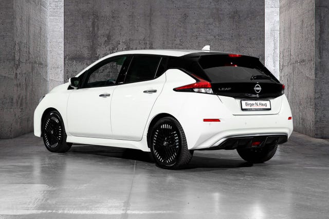 SJNFAAZE1U0176944 2022 NISSAN LEAF-1