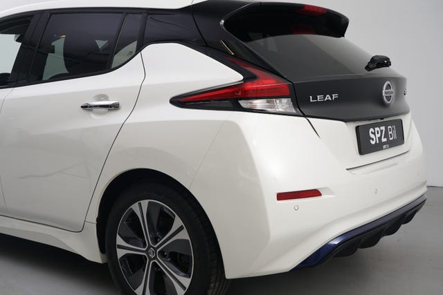 SJNFAAZE1U0152556 2022 NISSAN LEAF-4