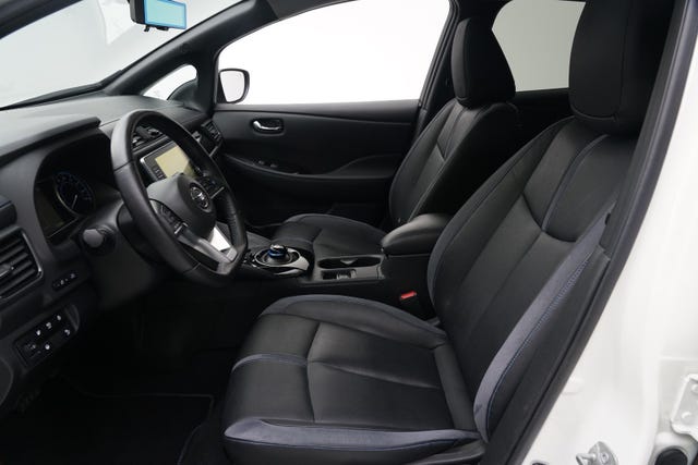 2022 NISSAN LEAF - 9