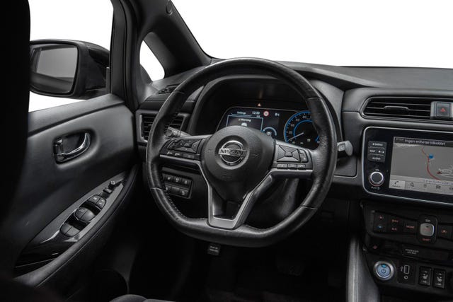 2021 NISSAN LEAF - 13