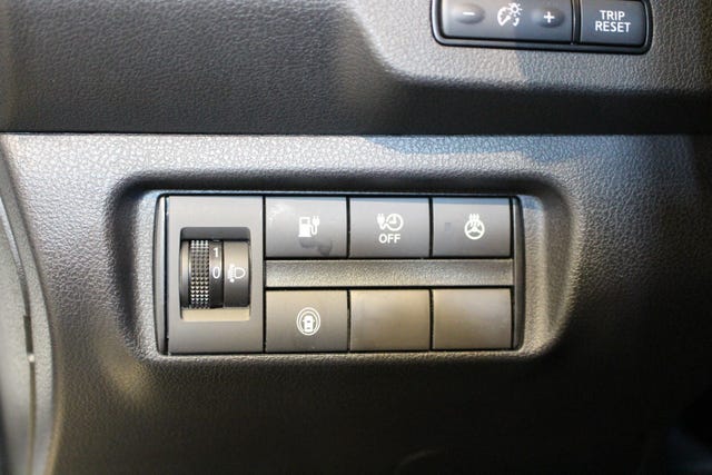 2022 NISSAN LEAF - 13