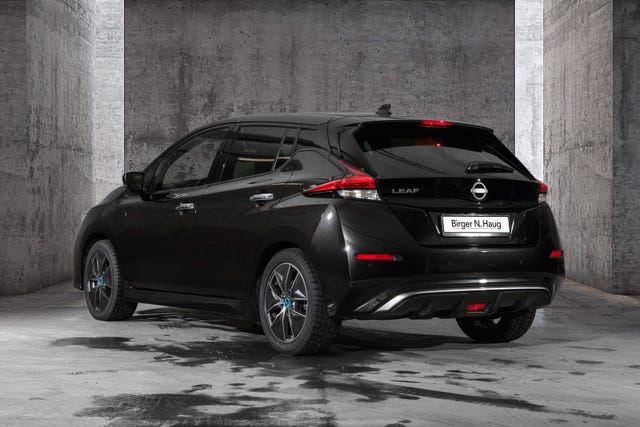 2022 NISSAN LEAF - 9