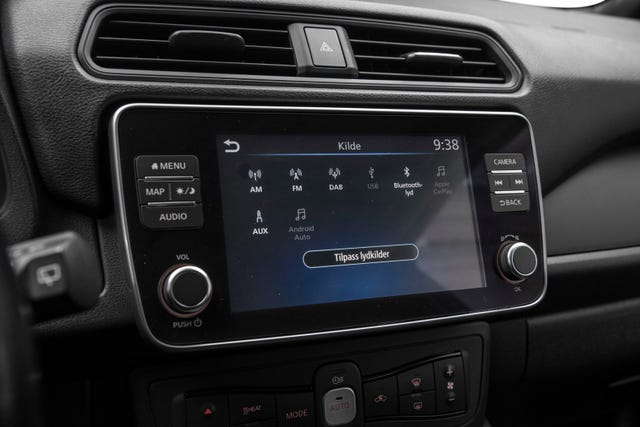 2021 NISSAN LEAF - 18