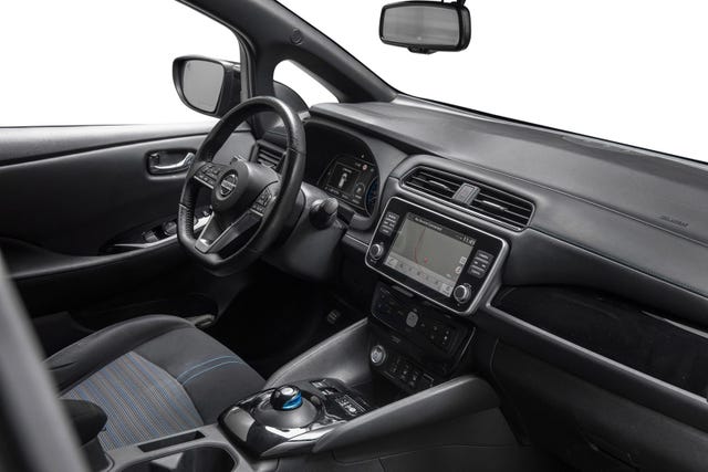 2021 NISSAN LEAF - 25