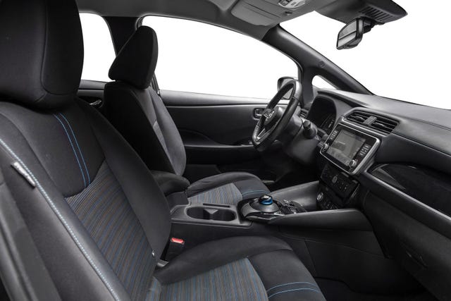 2021 NISSAN LEAF - 24
