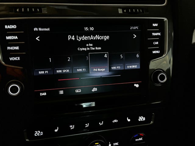 2015 VOLKSWAGEN GOLF - 9