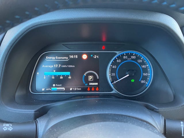 2022 NISSAN LEAF - 10