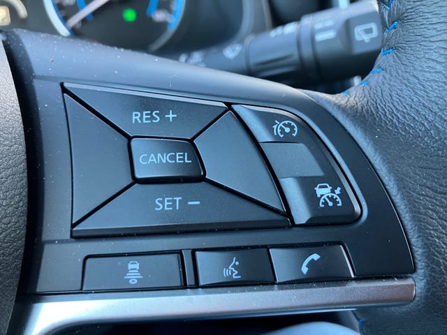 2022 NISSAN LEAF - 12