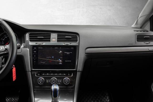2019 VOLKSWAGEN GOLF - 20