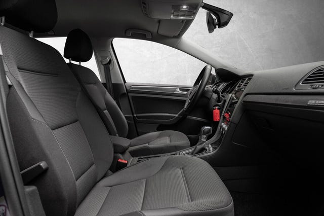 2019 VOLKSWAGEN GOLF - 23