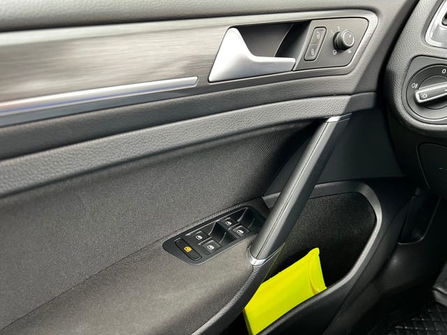 2018 VOLKSWAGEN GOLF - 27