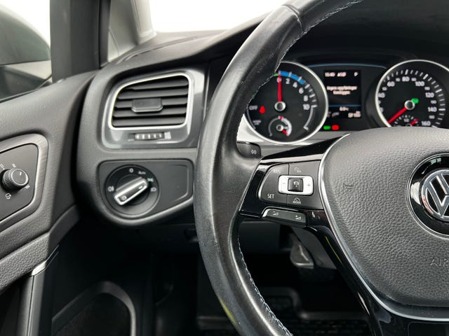 2018 VOLKSWAGEN GOLF - 11
