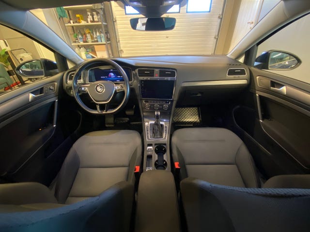 2019 VOLKSWAGEN GOLF - 33