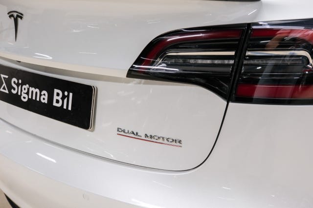 2021 TESLA MODEL 3 - 8