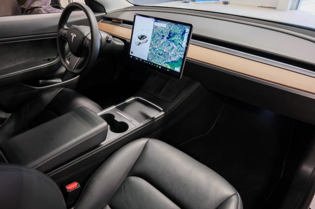 2021 TESLA MODEL 3 - 22