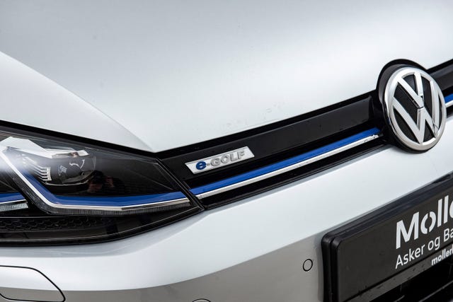 2019 VOLKSWAGEN GOLF - 6