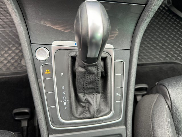 2019 VOLKSWAGEN GOLF - 16