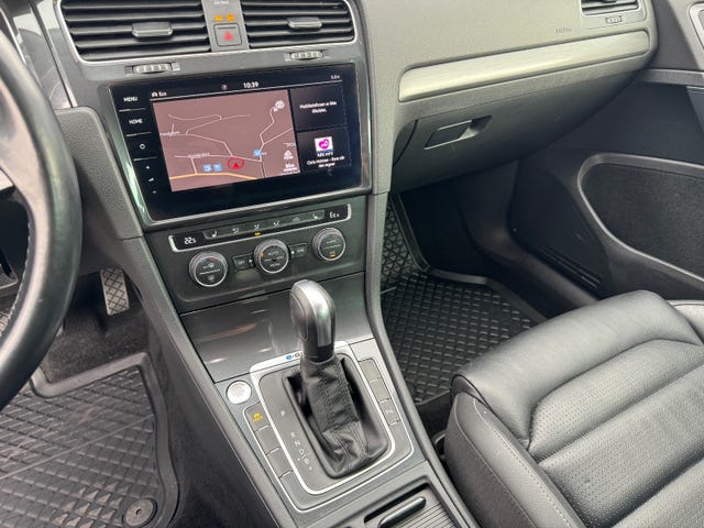 2019 VOLKSWAGEN GOLF - 13