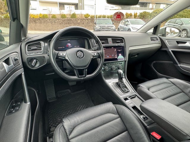 2019 VOLKSWAGEN GOLF - 10